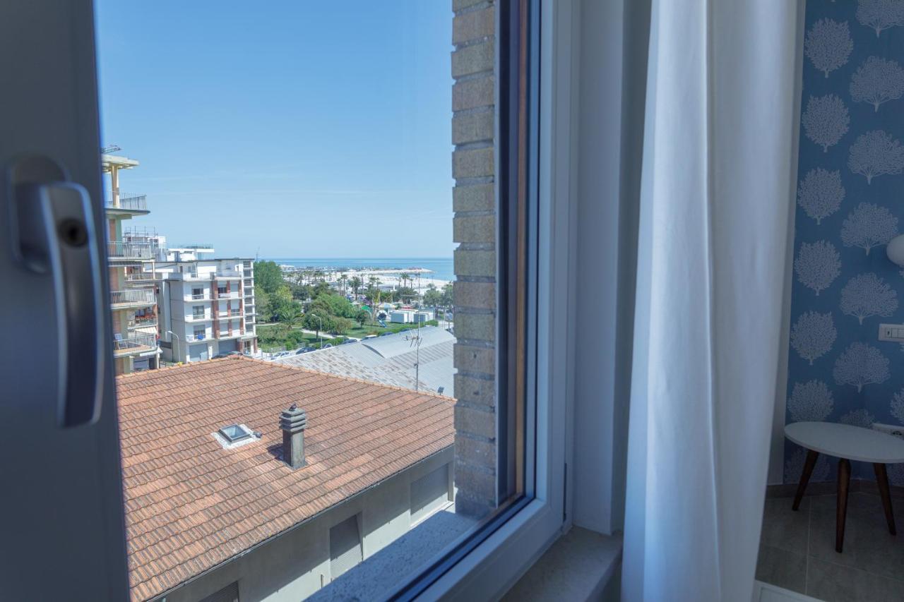 Vista Mare Guest House Чивитанова-Марке Экстерьер фото